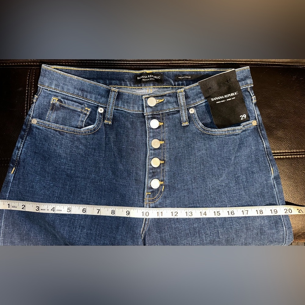 Banana Republic Buttoned Dark Blue Flare Jeans - Picture 9 of 9
